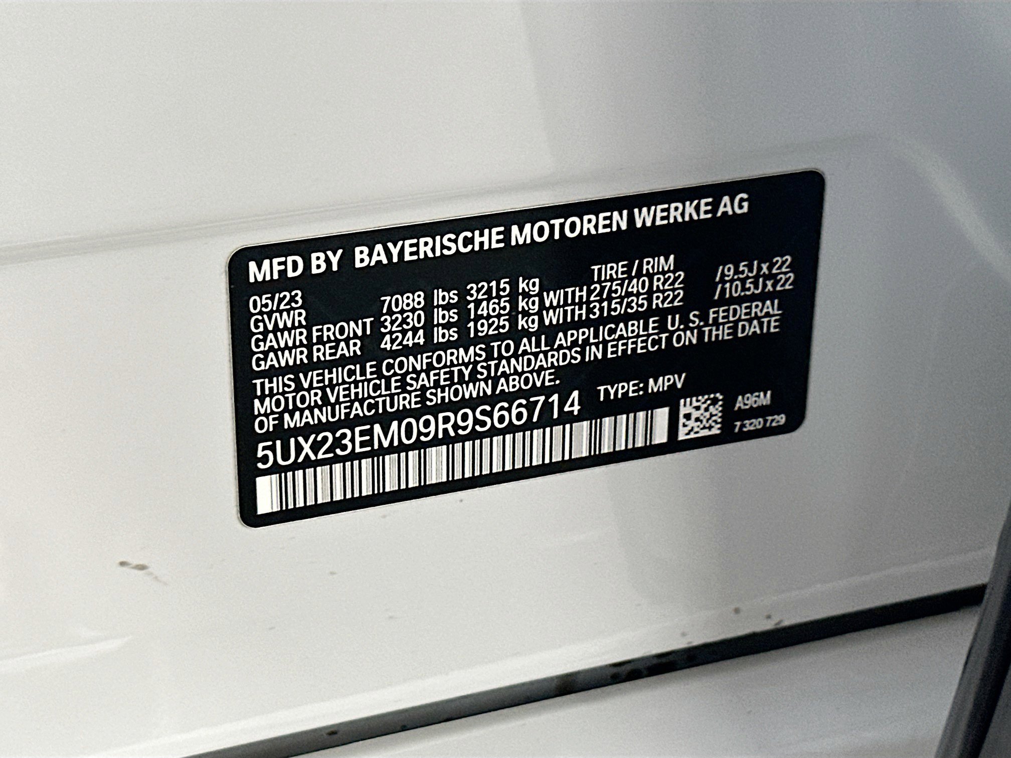 Certified 2024 BMW X7 xDrive40i w/ Executive Package image 37