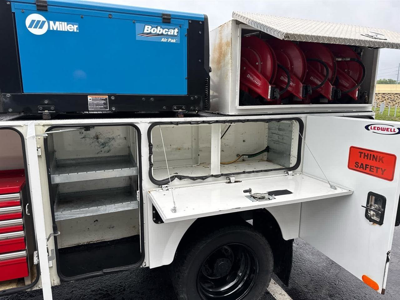 Used 2019 Ford F550 4x4 Regular Cab Super Duty image 14