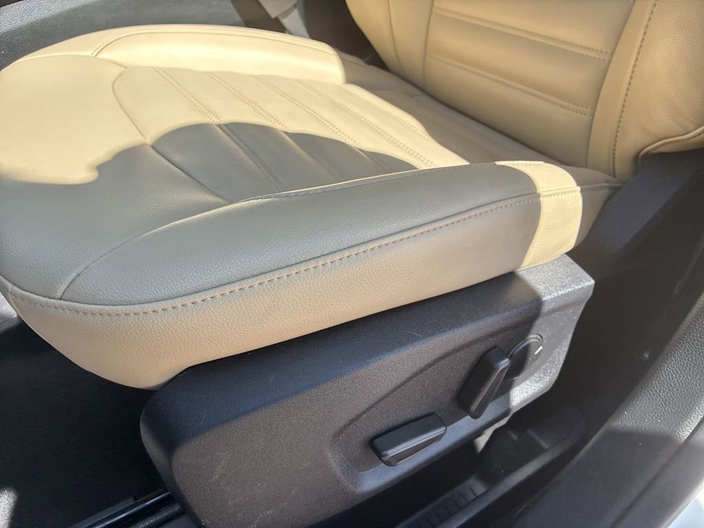 Used 2022 Ford Edge SEL w/ Convenience Package image 24