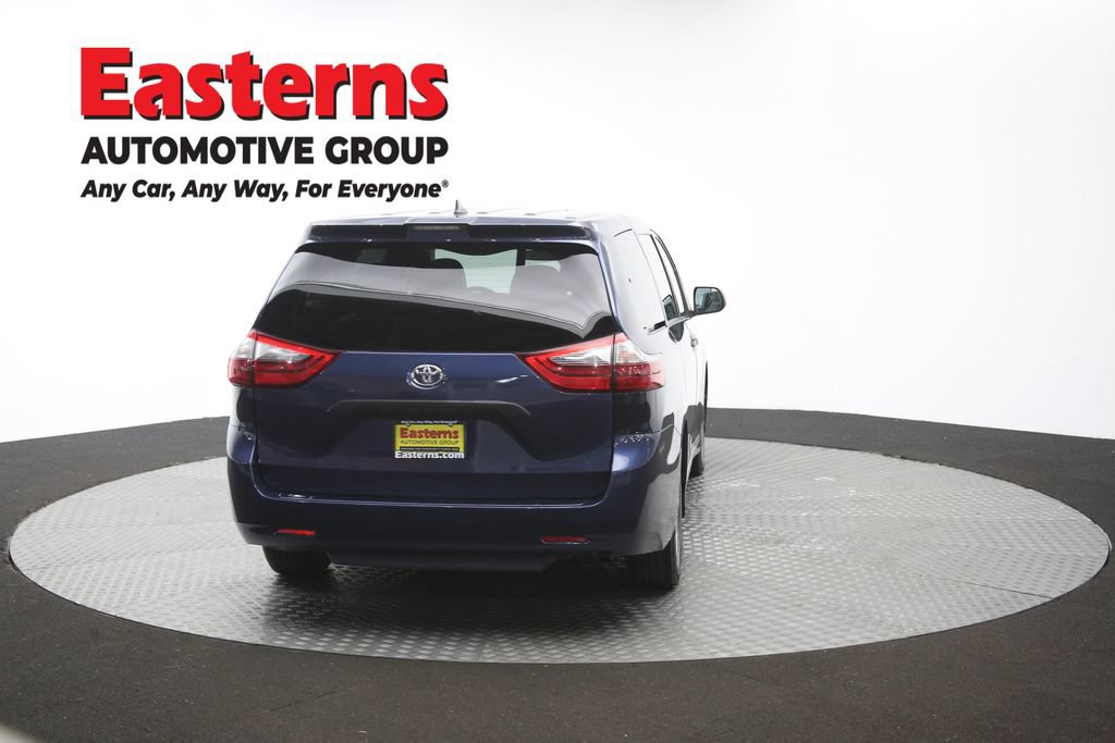 Used 2020 Toyota Sienna L FWD image 39