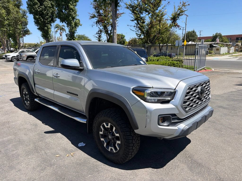 Used 2023 Toyota Tacoma TRD Off-Road w/ Black Out Package (TMS) AWD/4WD image 7