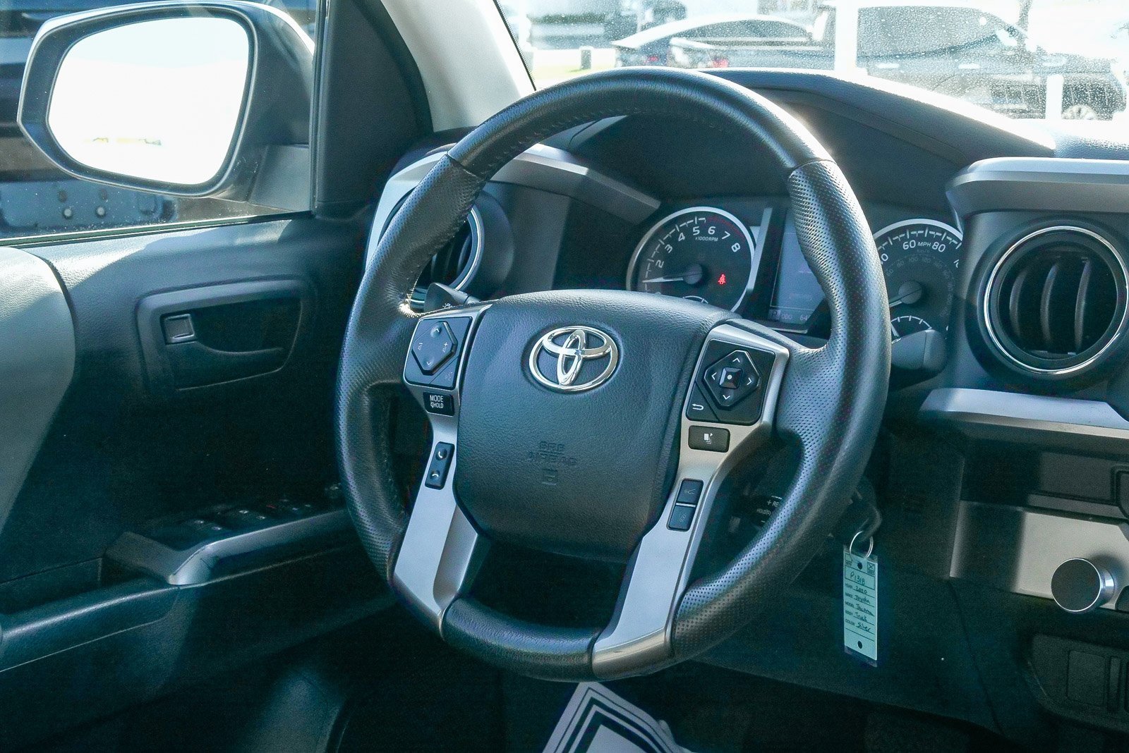 Used 2020 Toyota Tacoma SR5 image 14