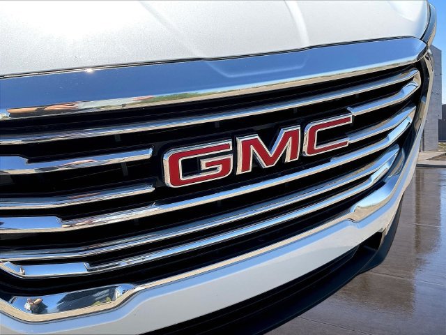 Used 2022 GMC Terrain SLT w/ LPO, Floor Liner Package AWD/4WD image 32