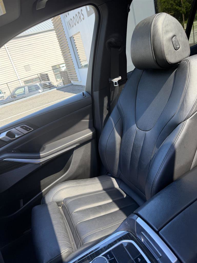 Used 2020 BMW X5 xDrive40i w/ M Sport Package AWD/4WD image 13