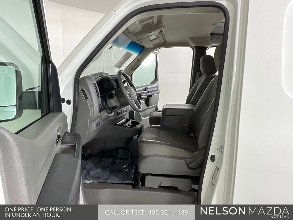 Used 2021 Nissan NV 2500 SV w/ Navigation Package image 12