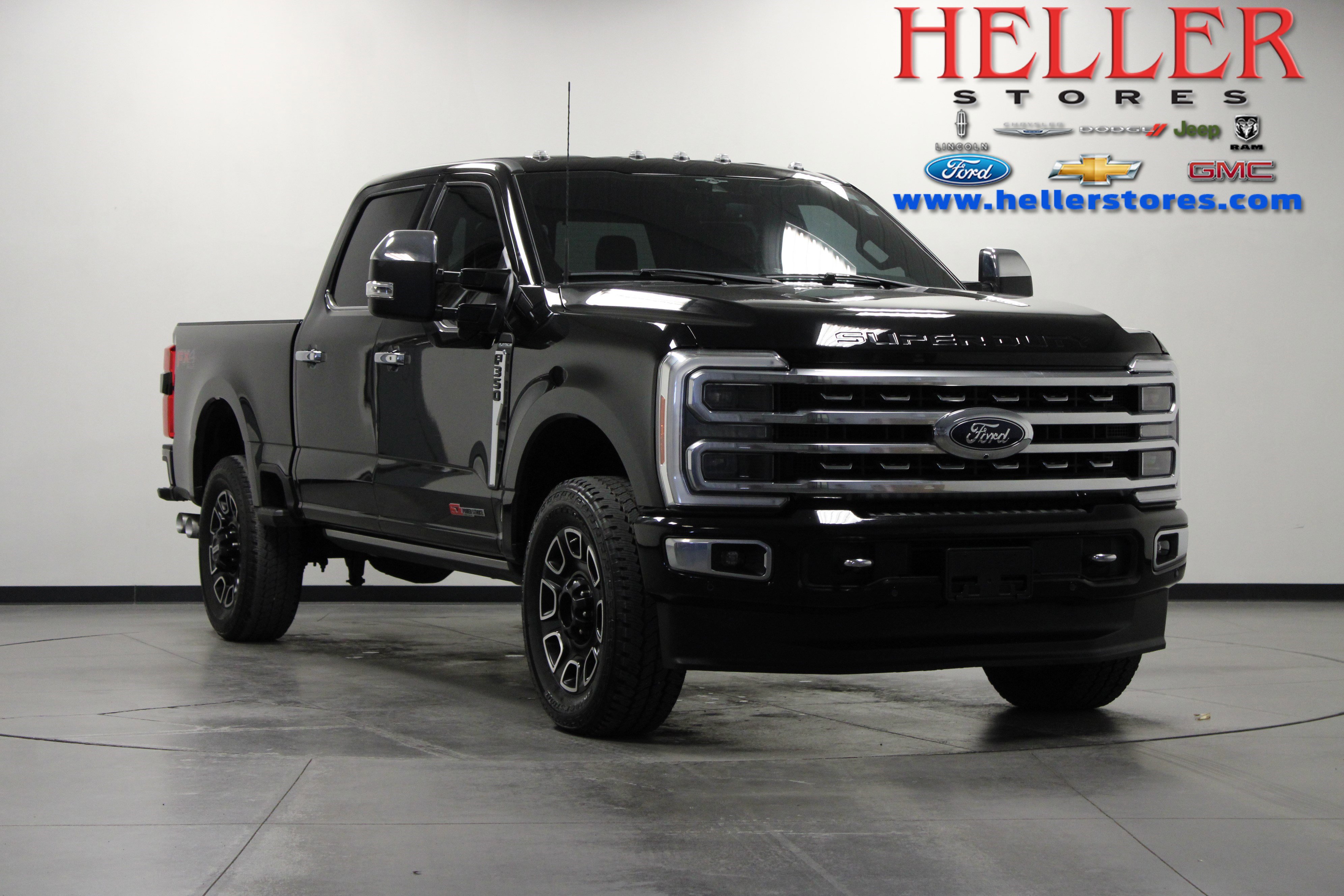 Used 2023 Ford F350 Platinum image 1