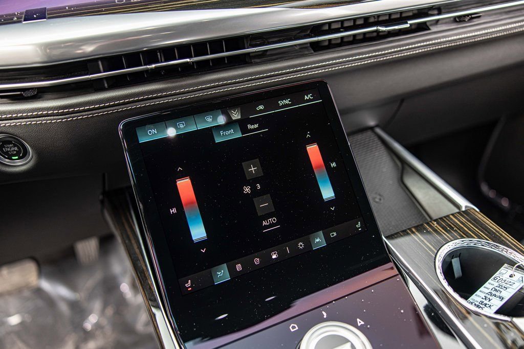 Used 2025 Cadillac Escalade Luxury image 31