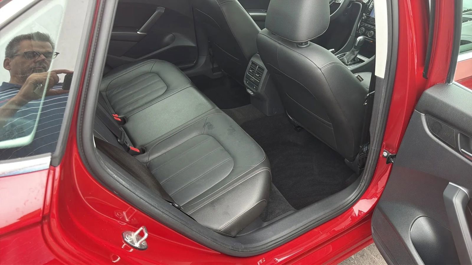 Used 2022 Volkswagen Passat 2.0T FWD image 29