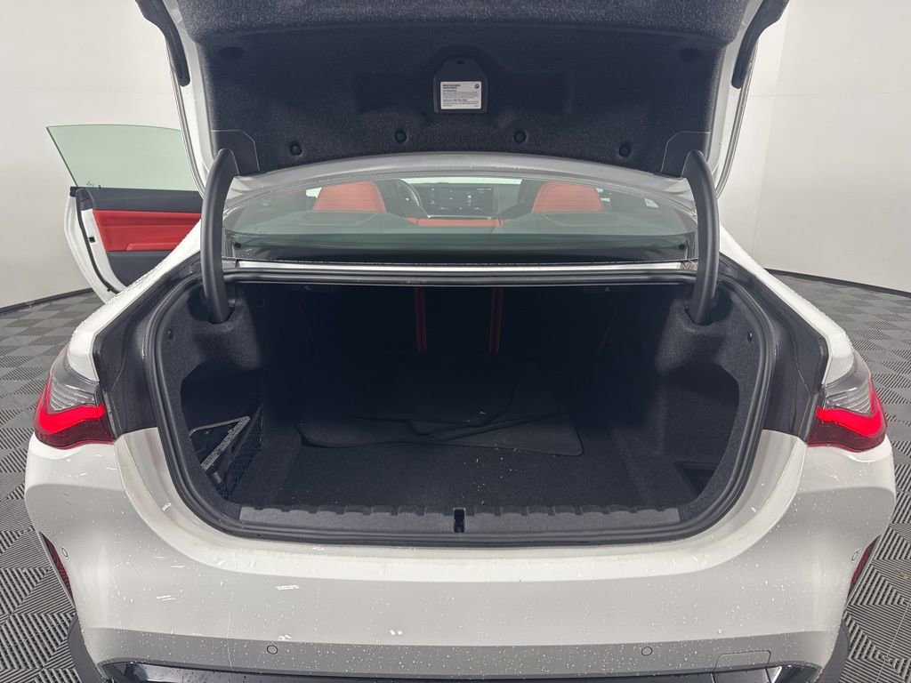 Used 2024 BMW M4 Coupe image 25