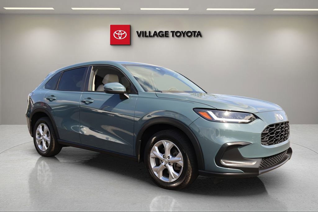 Used 2023 Honda HR-V LX image 7