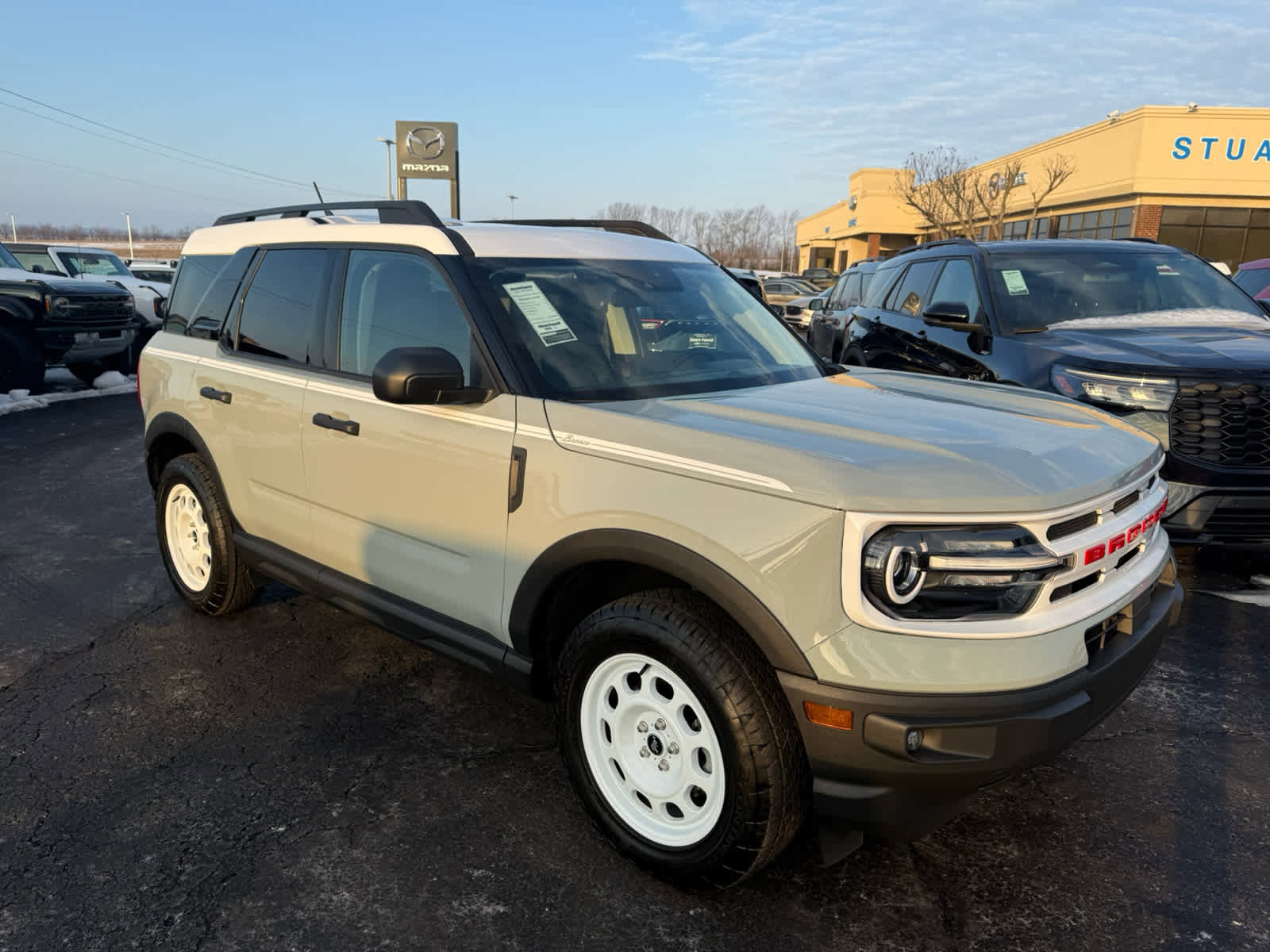 Used 2024 Ford Bronco Sport Heritage w/ Heritage Convenience Package image 1