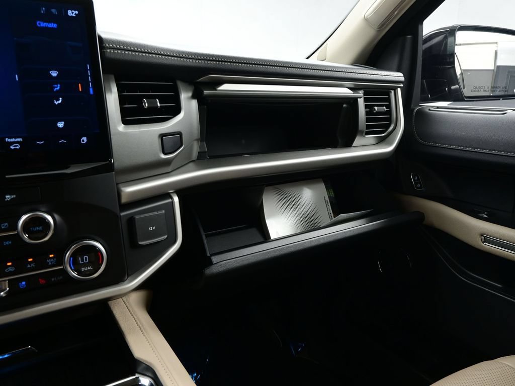 Used 2024 Ford Expedition XLT RWD image 22