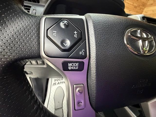 Used 2022 Toyota 4Runner SR5 Premium AWD/4WD image 22