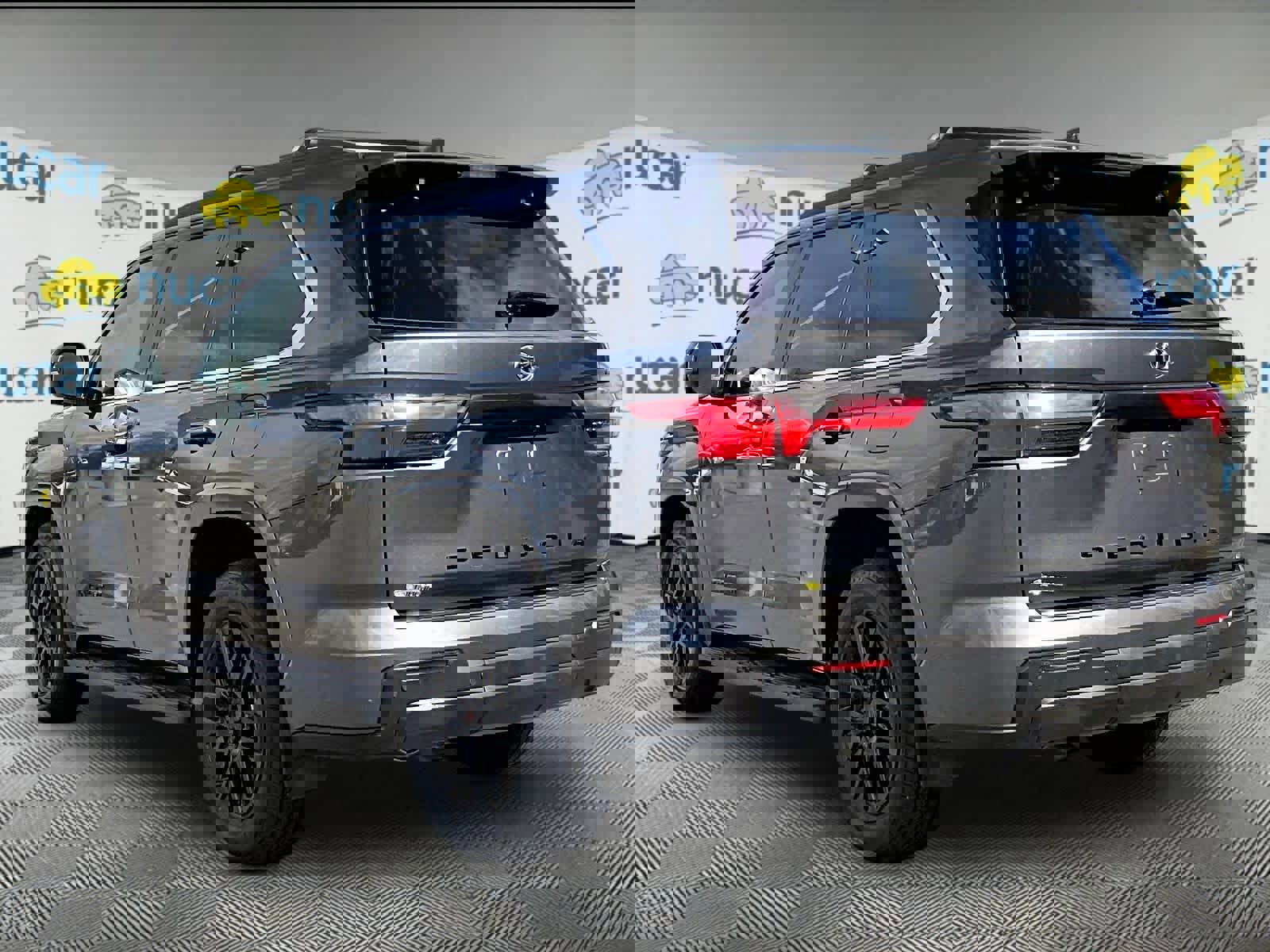 Used 2024 Toyota Sequoia SR5 AWD/4WD image 4