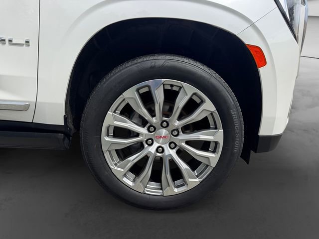 Used 2023 GMC Yukon XL Denali image 7