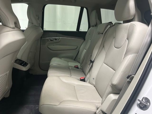 Used 2023 Volvo XC90 B6 Plus AWD/4WD image 11