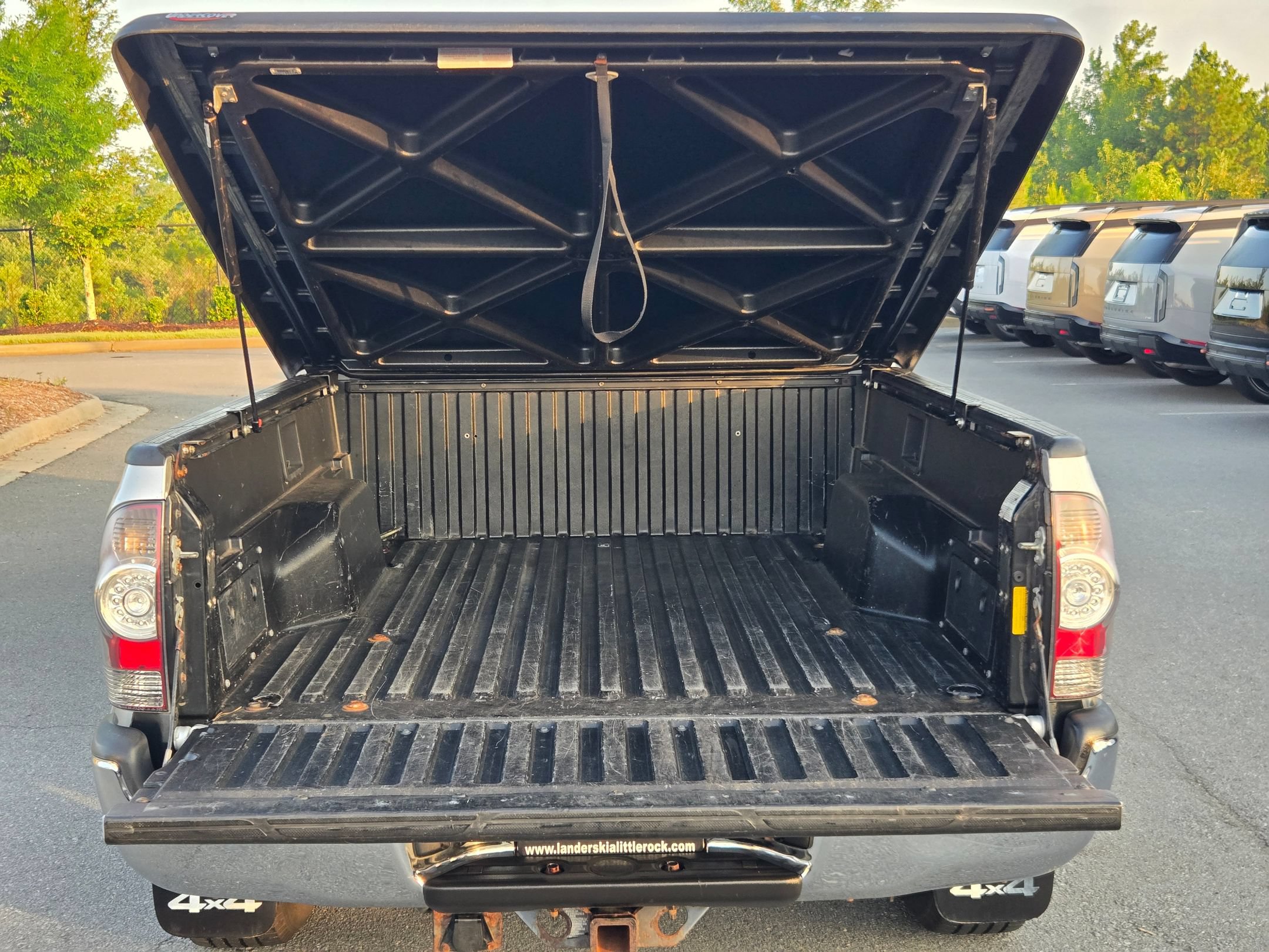 Used 2011 Toyota Tacoma 4x4 Double Cab w/ SR5 Pkg #2 image 18