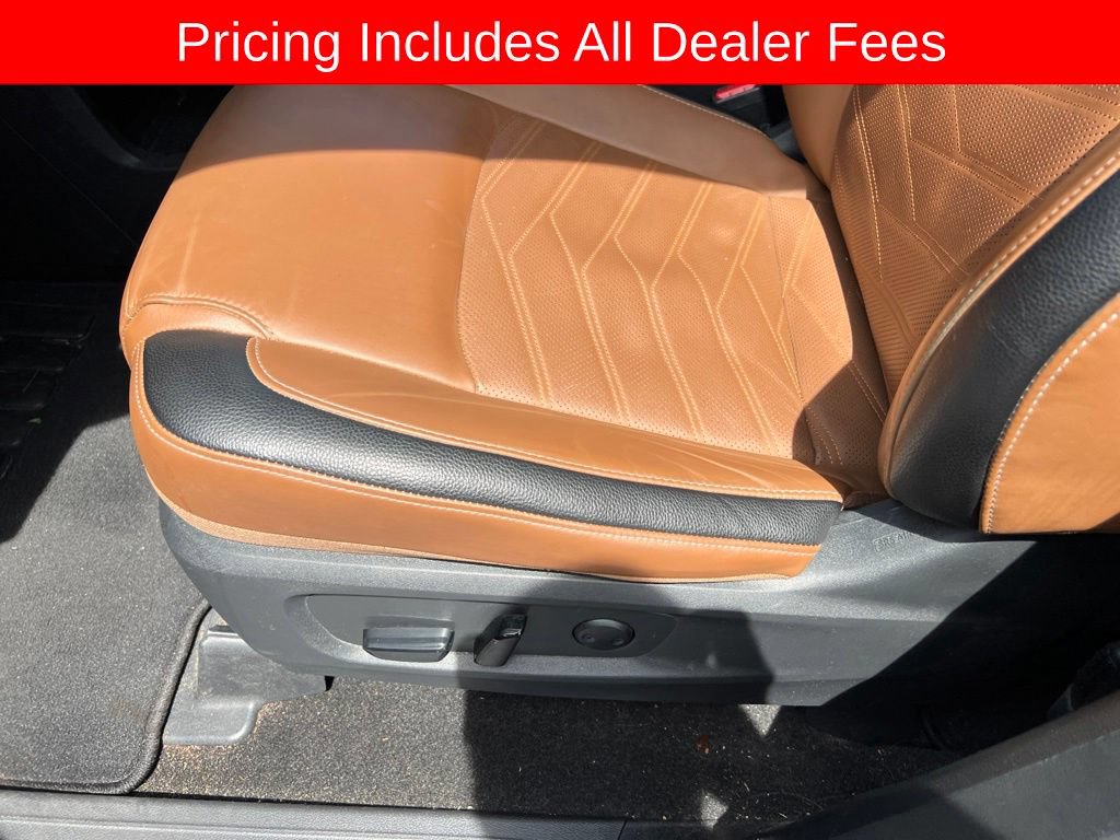 Used 2024 Nissan Pathfinder Platinum AWD/4WD image 6