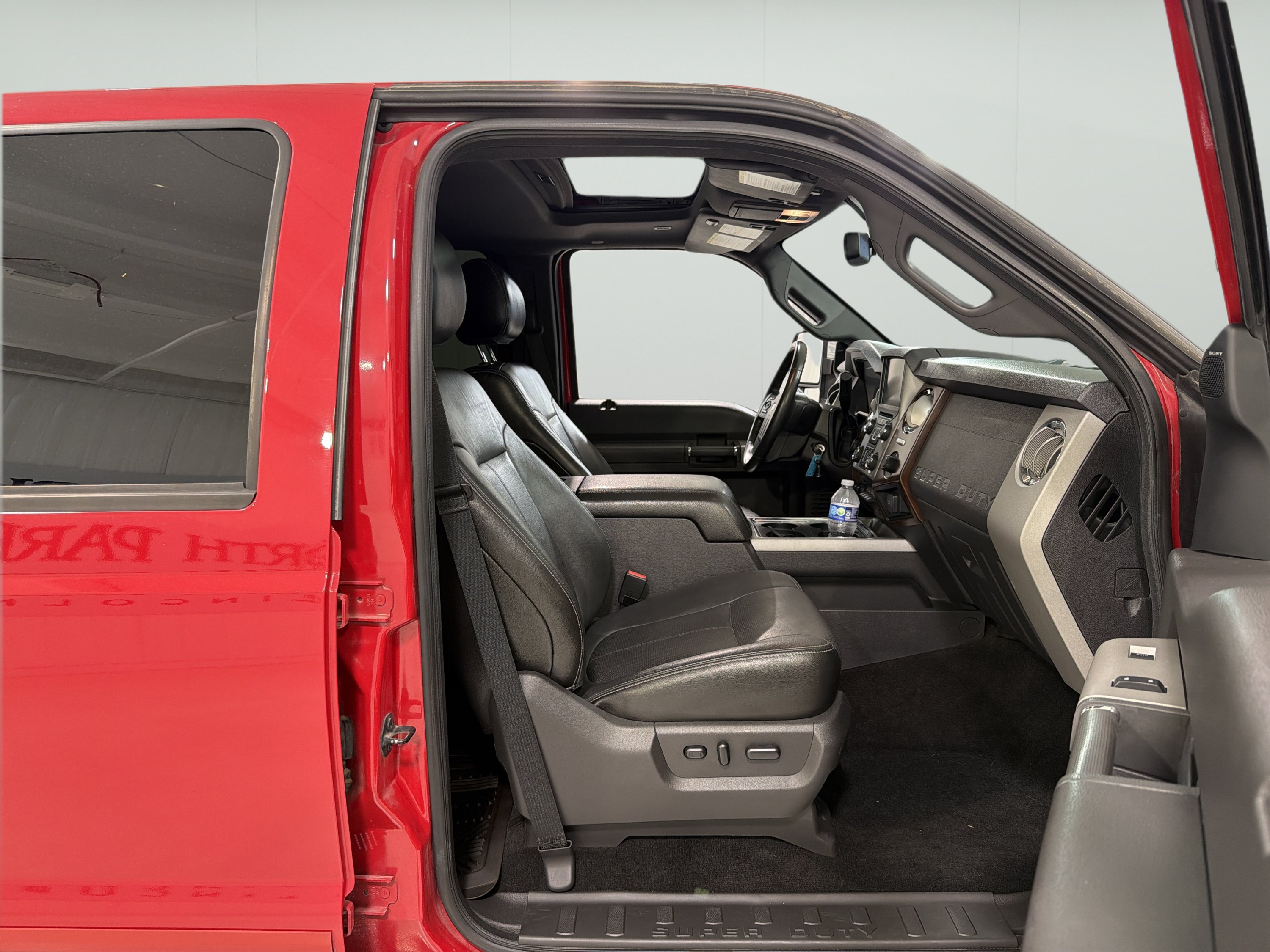 Used 2014 Ford F250 Lariat w/ Lariat Ultimate Package AWD/4WD image 13