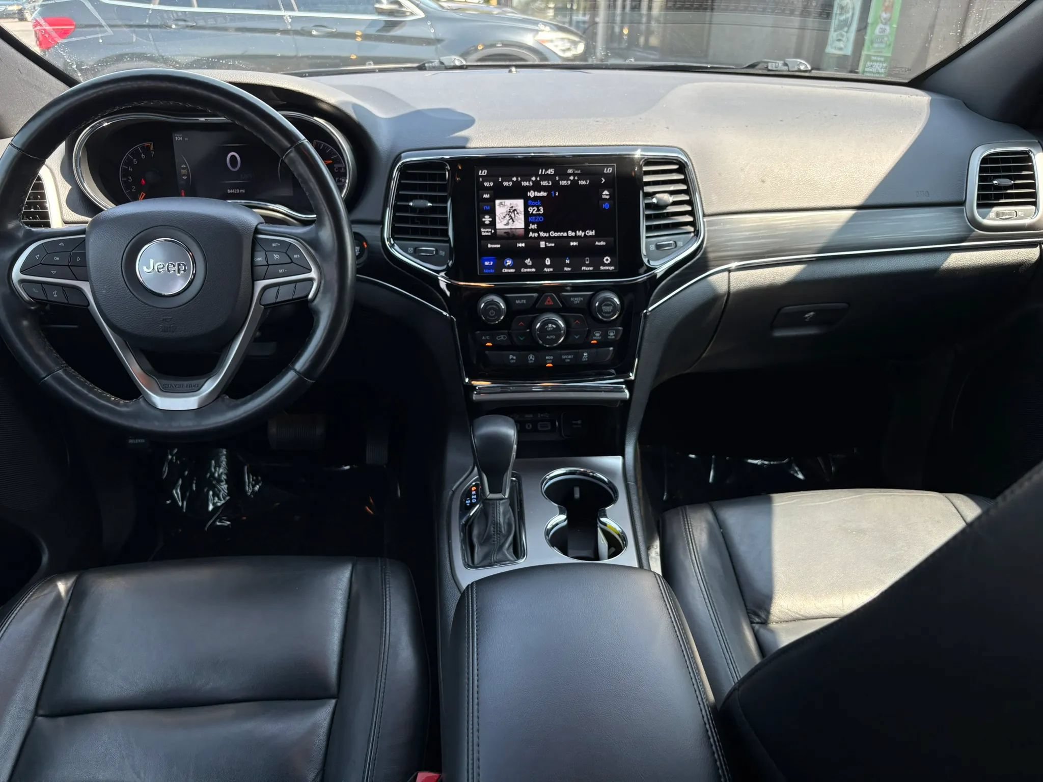Used 2020 Jeep Grand Cherokee Limited AWD/4WD image 11