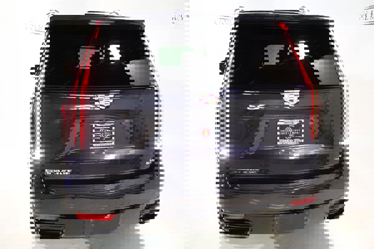 Used 2024 Cadillac Escalade Sport w/ Touring Package image 34