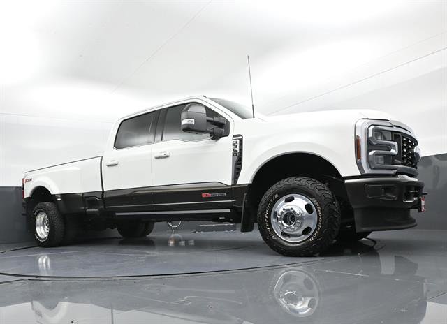 Used 2025 Ford F350 King Ranch AWD/4WD image 28
