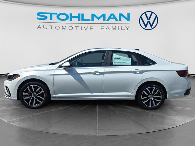 New 2027 Volkswagen Jetta SE FWD image 8