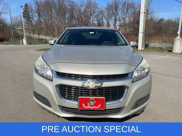 Used 2015 Chevrolet Malibu LT w/ Power Convenience Package image 2