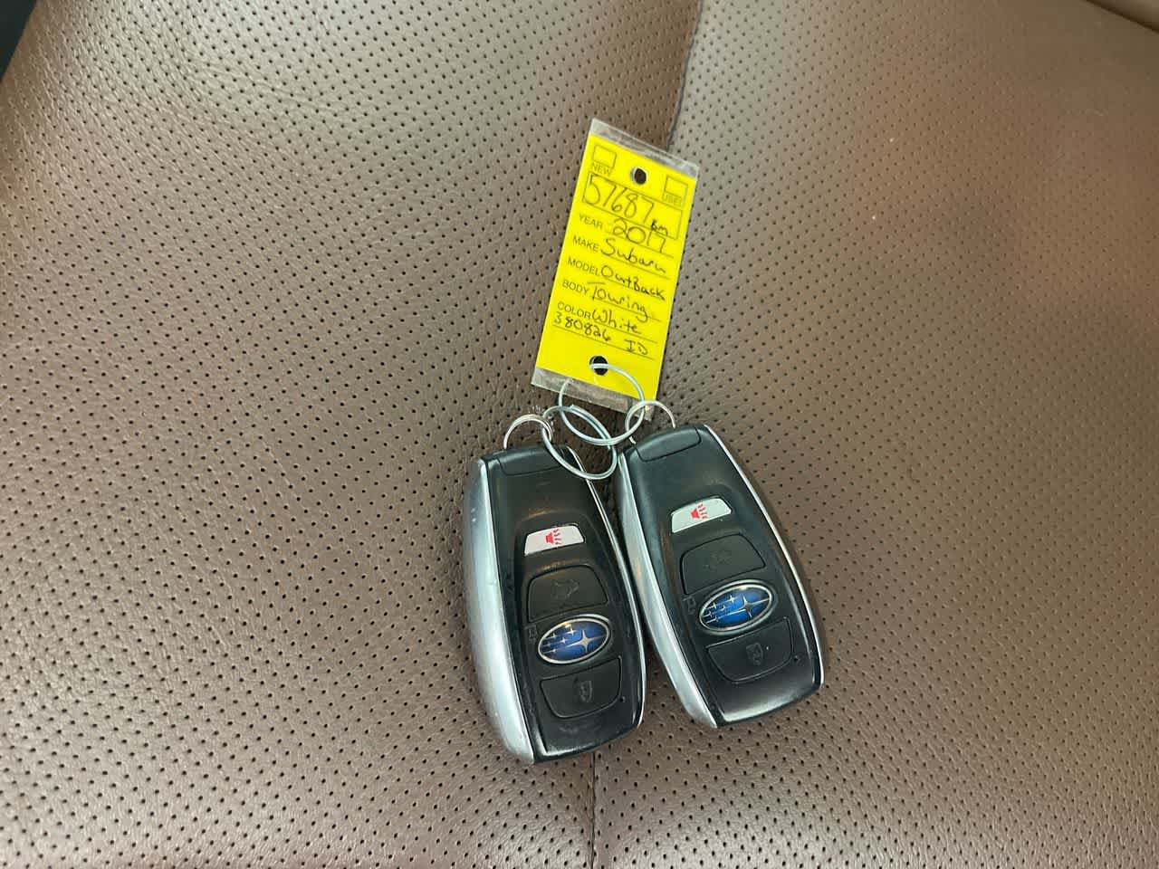 Used 2017 Subaru Outback 3.6R Touring AWD/4WD image 27