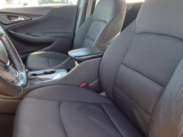 Used 2021 Chevrolet Malibu LT w/ Redline Edition image 3