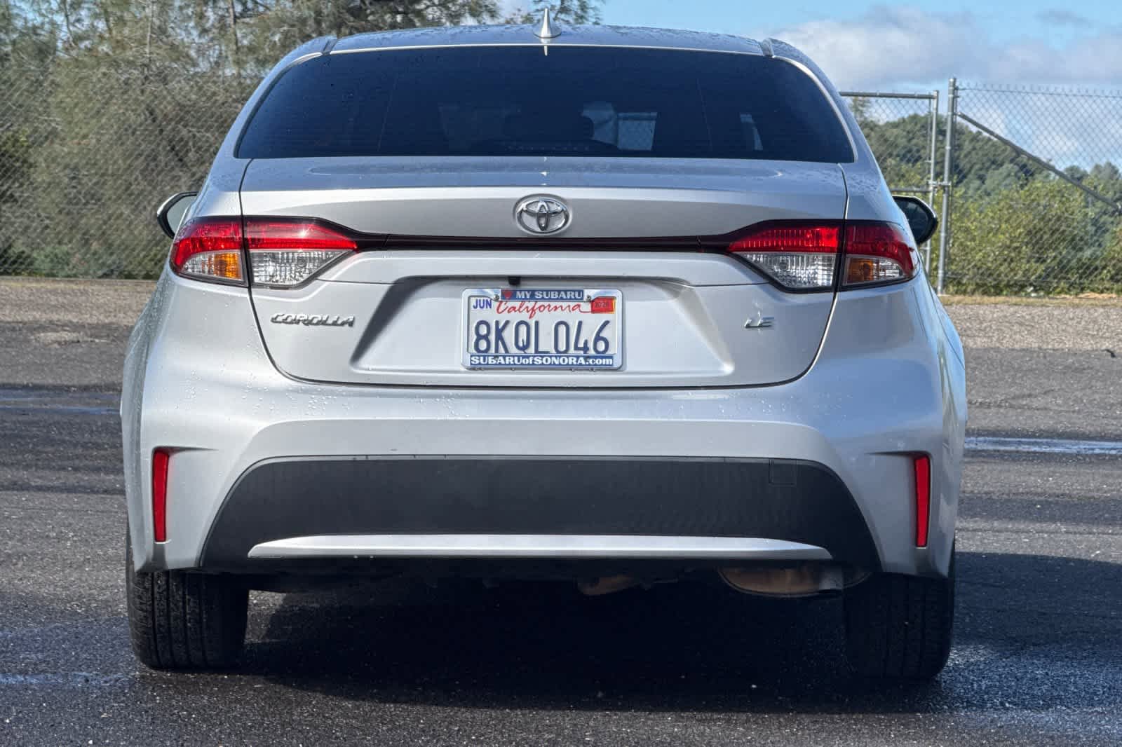 Used 2020 Toyota Corolla LE image 4