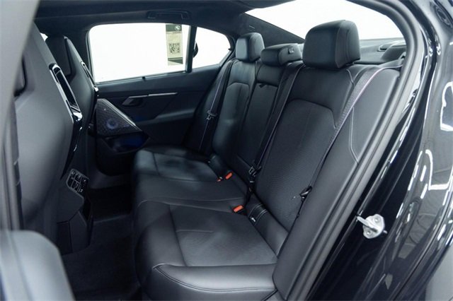 New 2026 BMW M5 image 24