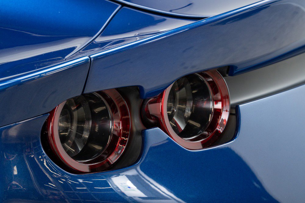 Certified 2022 Ferrari 812 Competizione image 26