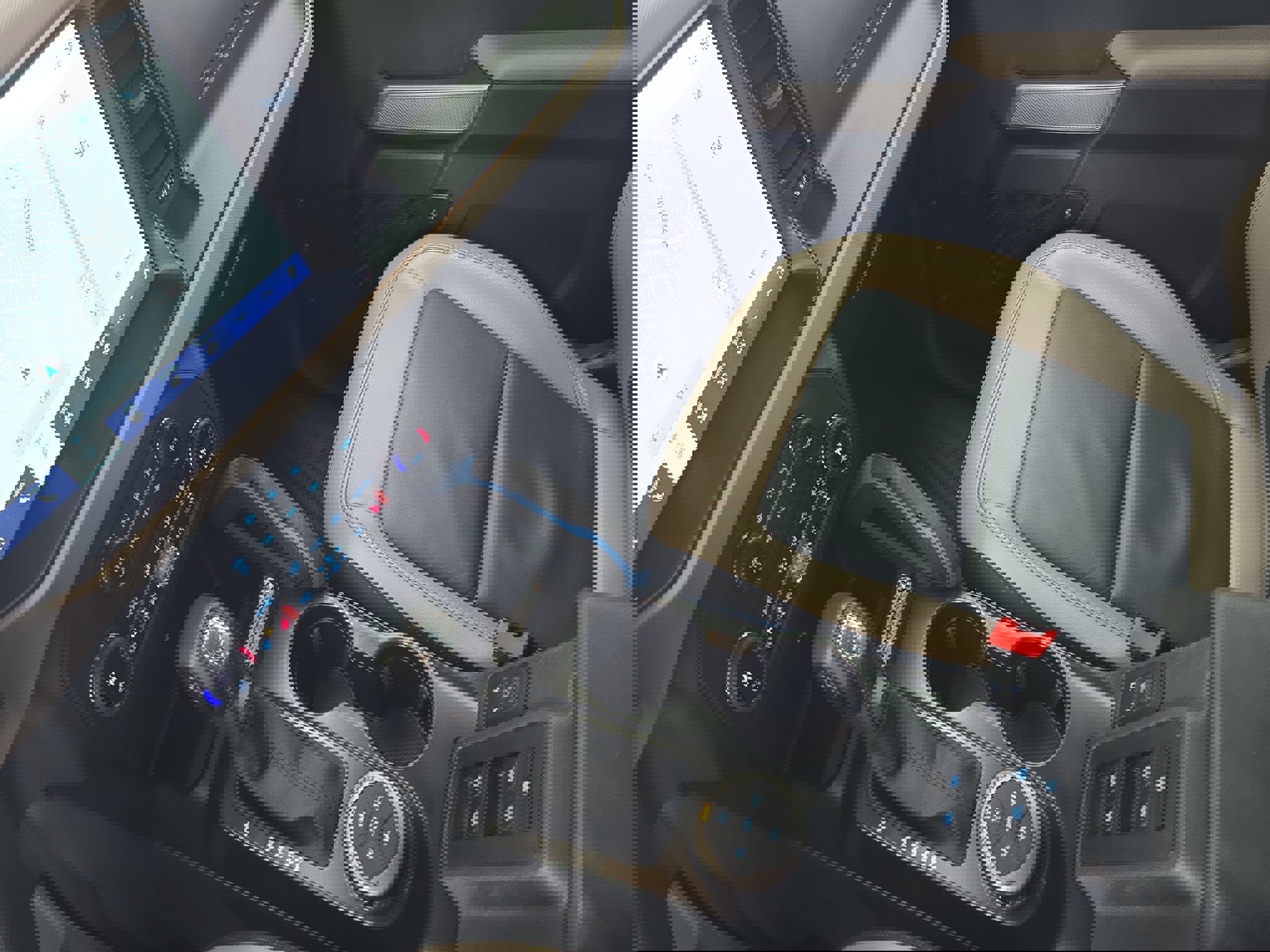 Used 2023 Ford Bronco Wildtrak image 24