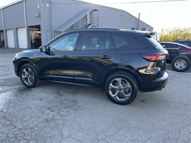 Used 2023 Ford Escape ST-Line w/ Tech Pack #1 image 6