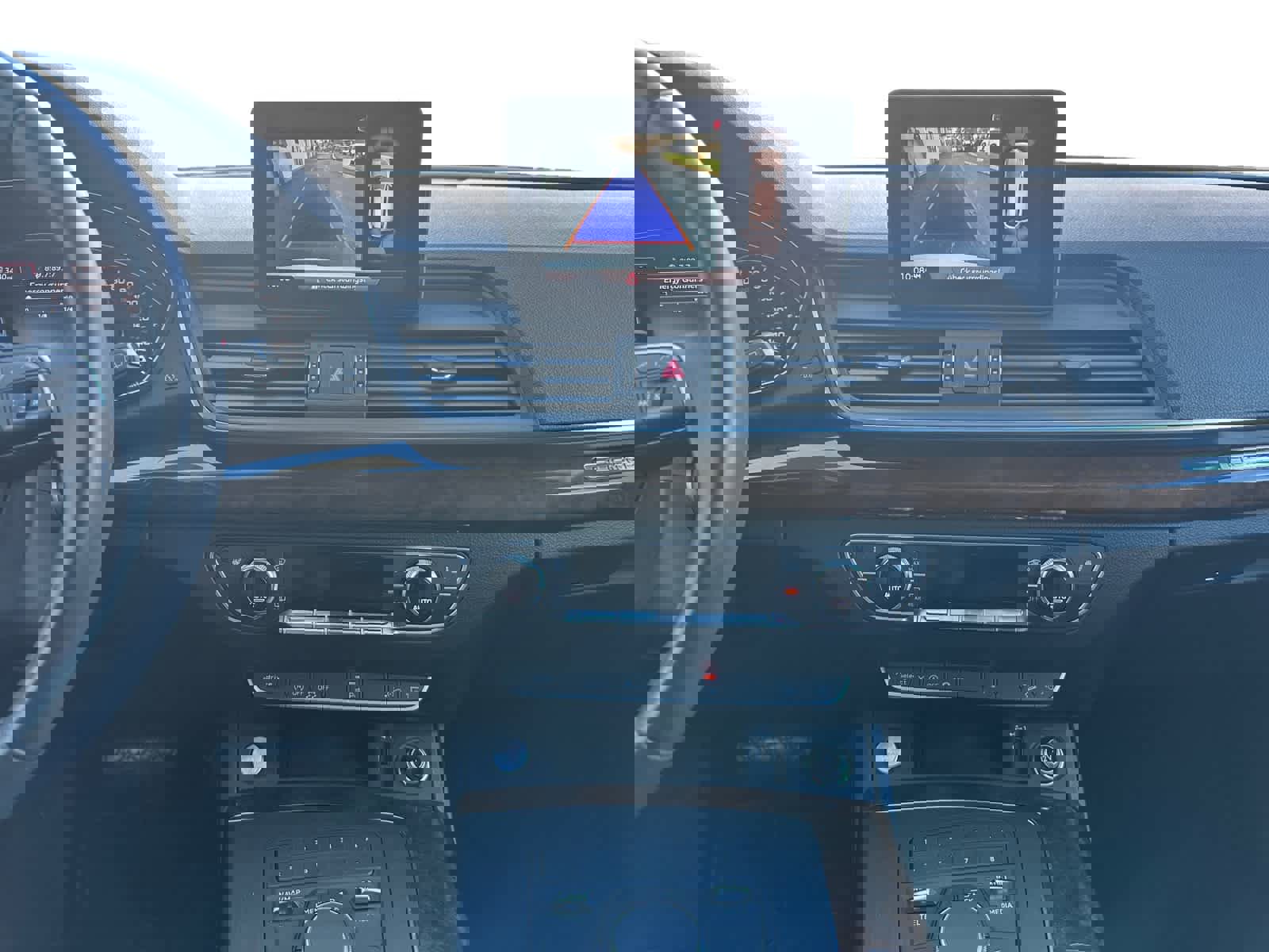 Used 2020 Audi Q5 2.0T Premium w/ Convenience Package image 17