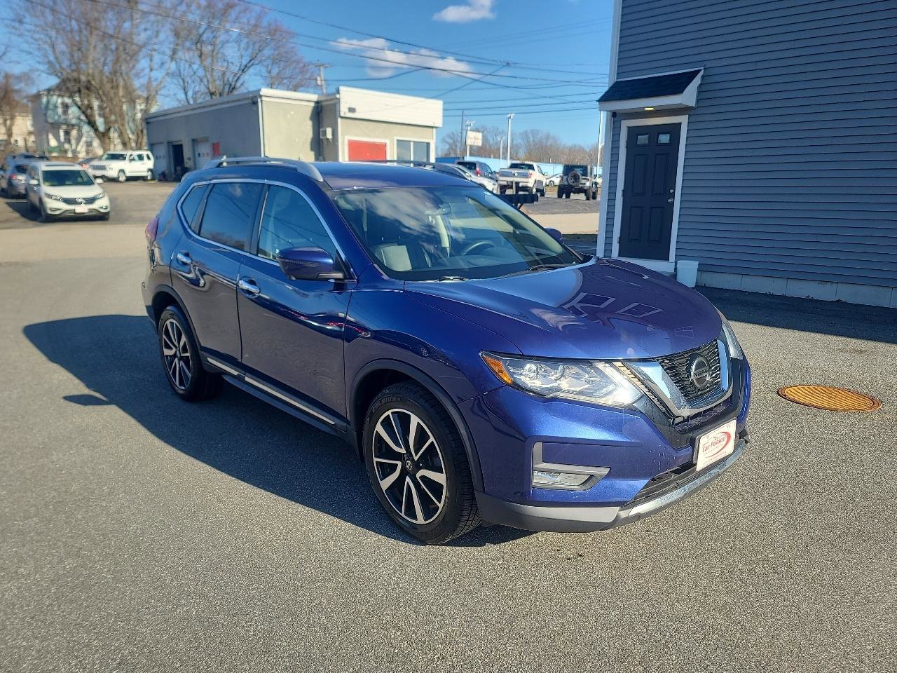 Used 2019 Nissan Rogue SL w/ Premium Package image 9