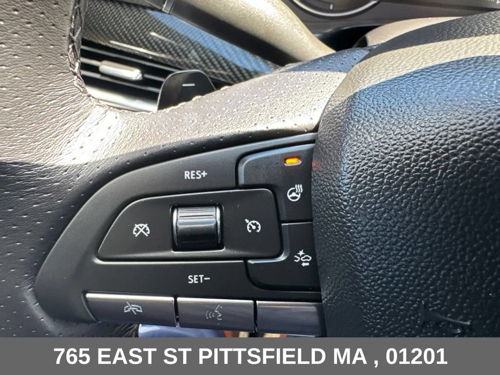 Used 2022 Cadillac XT4 Sport AWD/4WD image 16