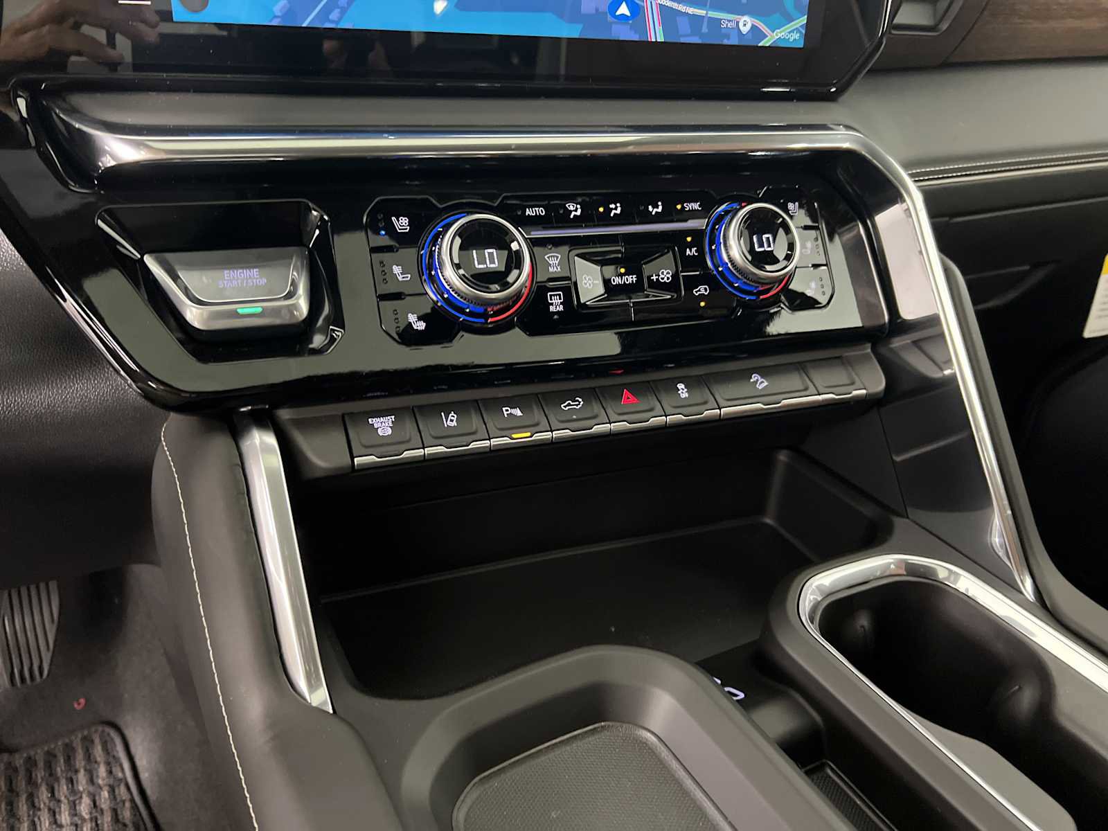 New 2026 GMC Sierra 2500 Denali Ultimate AWD/4WD image 30