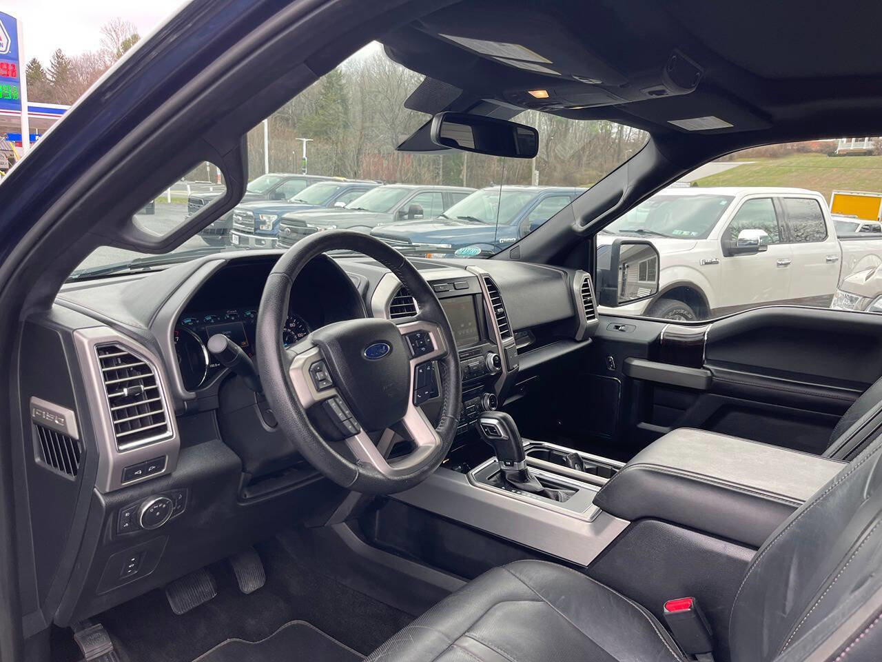 Used 2015 Ford F150 Platinum w/ Trailer Tow Package image 21