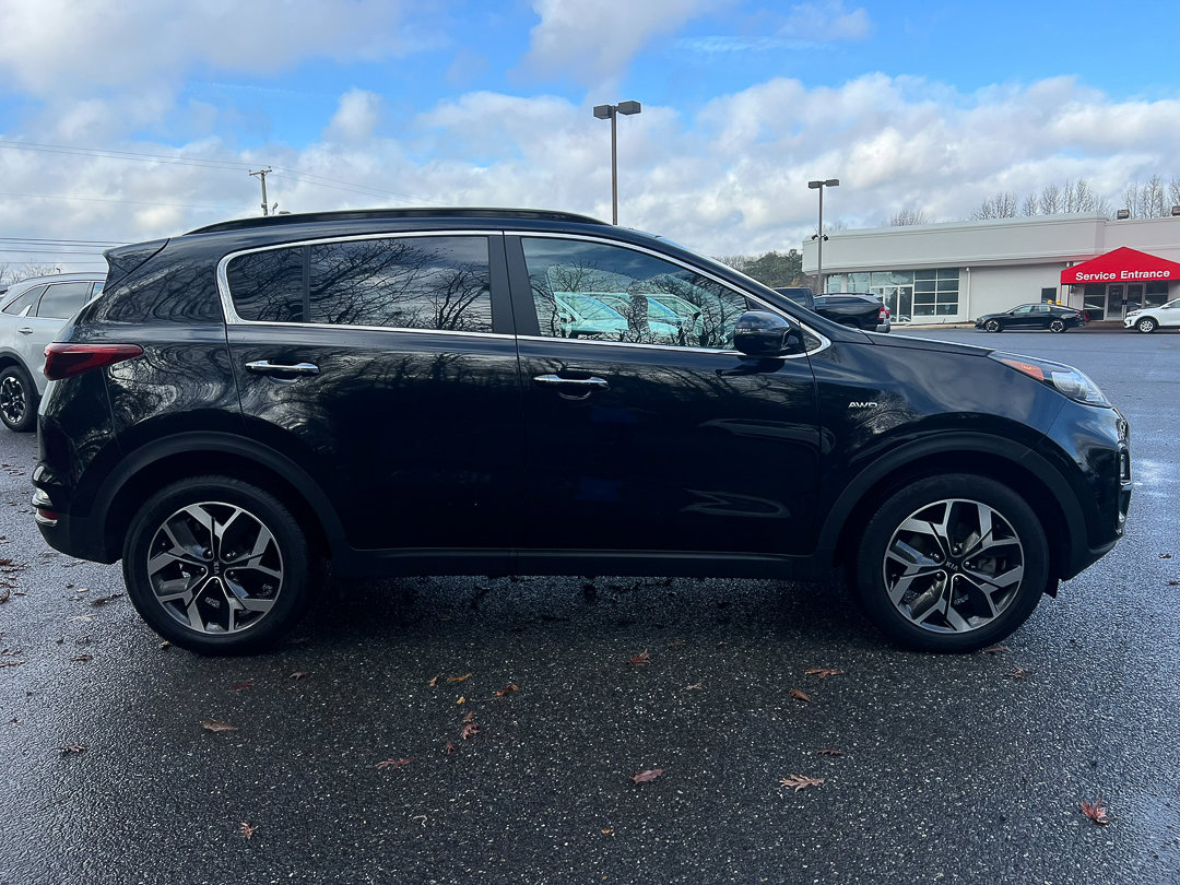 Used 2022 Kia Sportage EX image 9