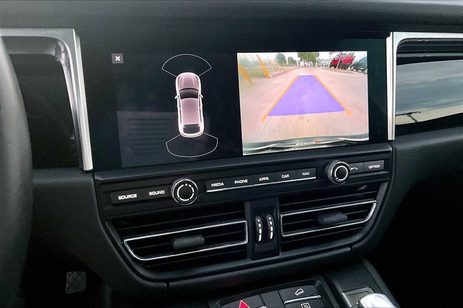 Used 2021 Porsche Macan image 58