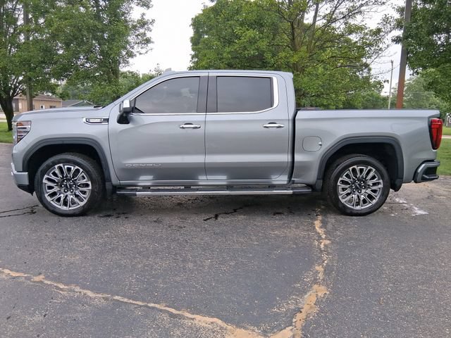 Used 2025 GMC Sierra 1500 Denali AWD/4WD image 3