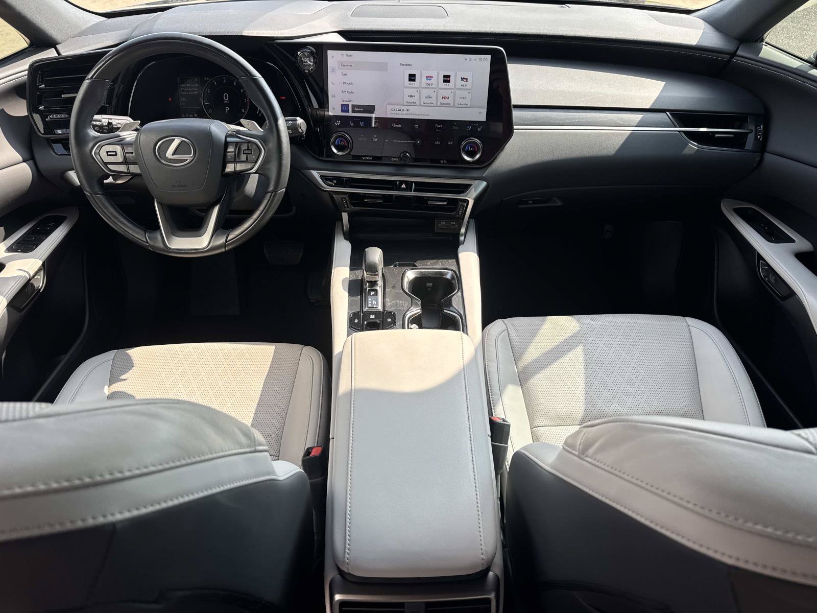 Used 2023 Lexus RX 350 Premium Plus w/ Cold Area Package FWD image 21