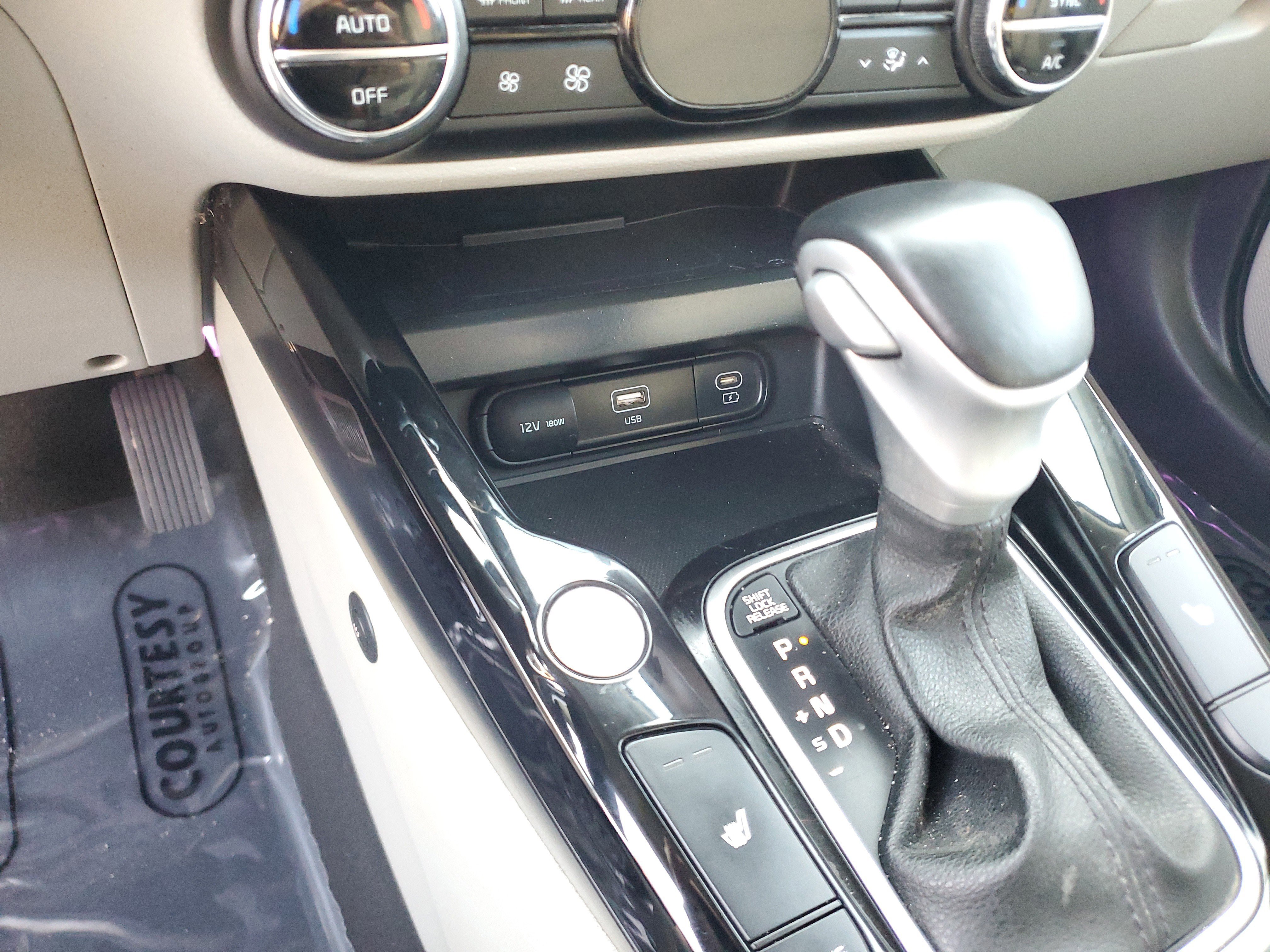 Certified 2023 Kia Soul EX image 24