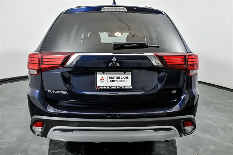 Used 2020 Mitsubishi Outlander SE FWD image 8