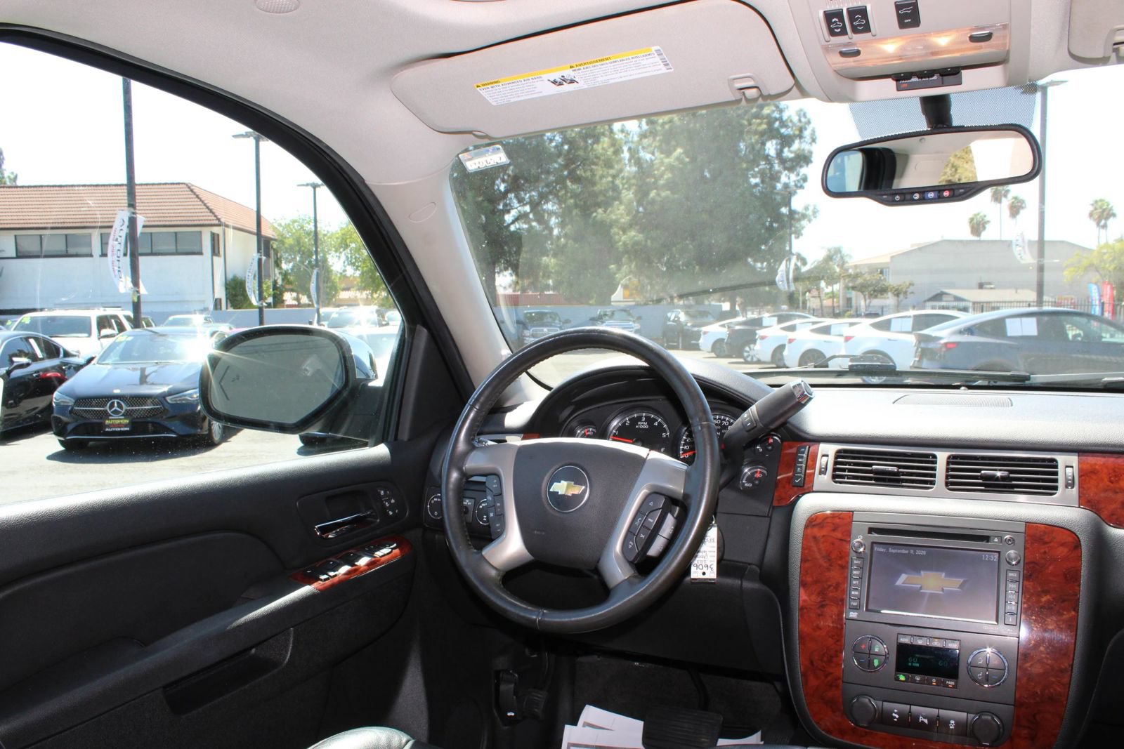 Used 2013 Chevrolet Tahoe LTZ AWD/4WD image 19