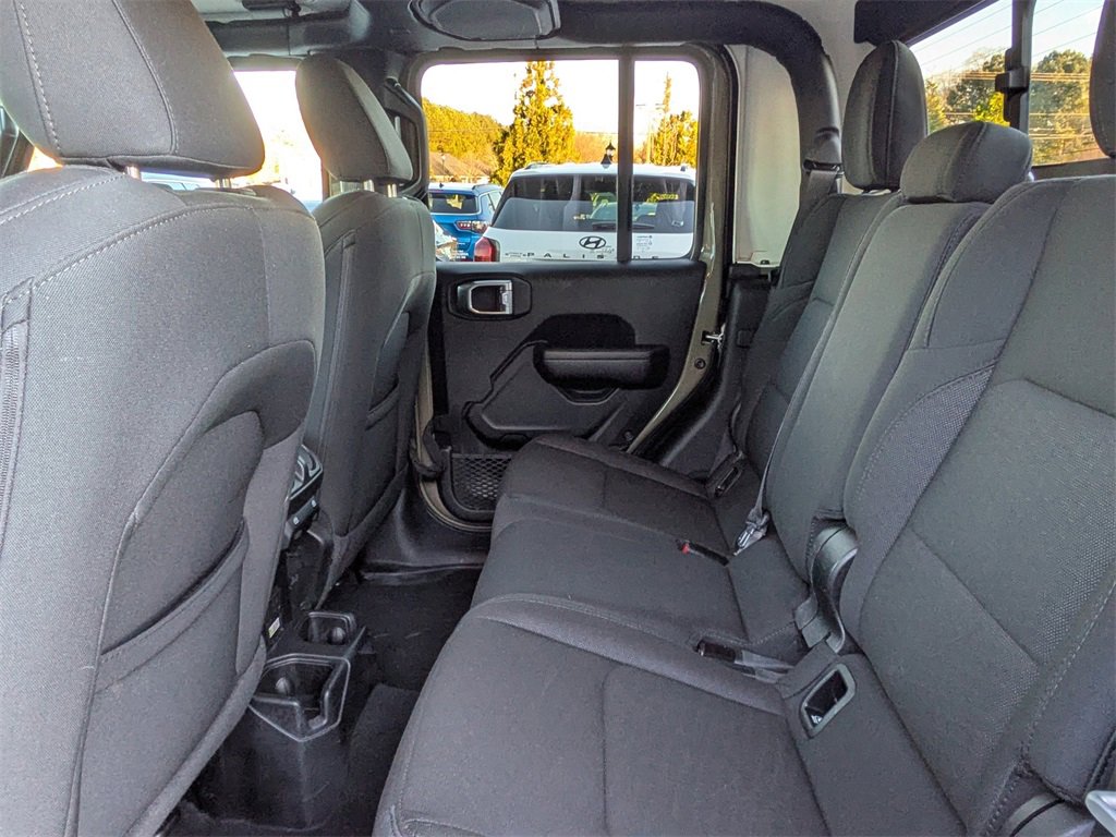 Used 2020 Jeep Gladiator Sport w/ Quick Order Package 24S image 12