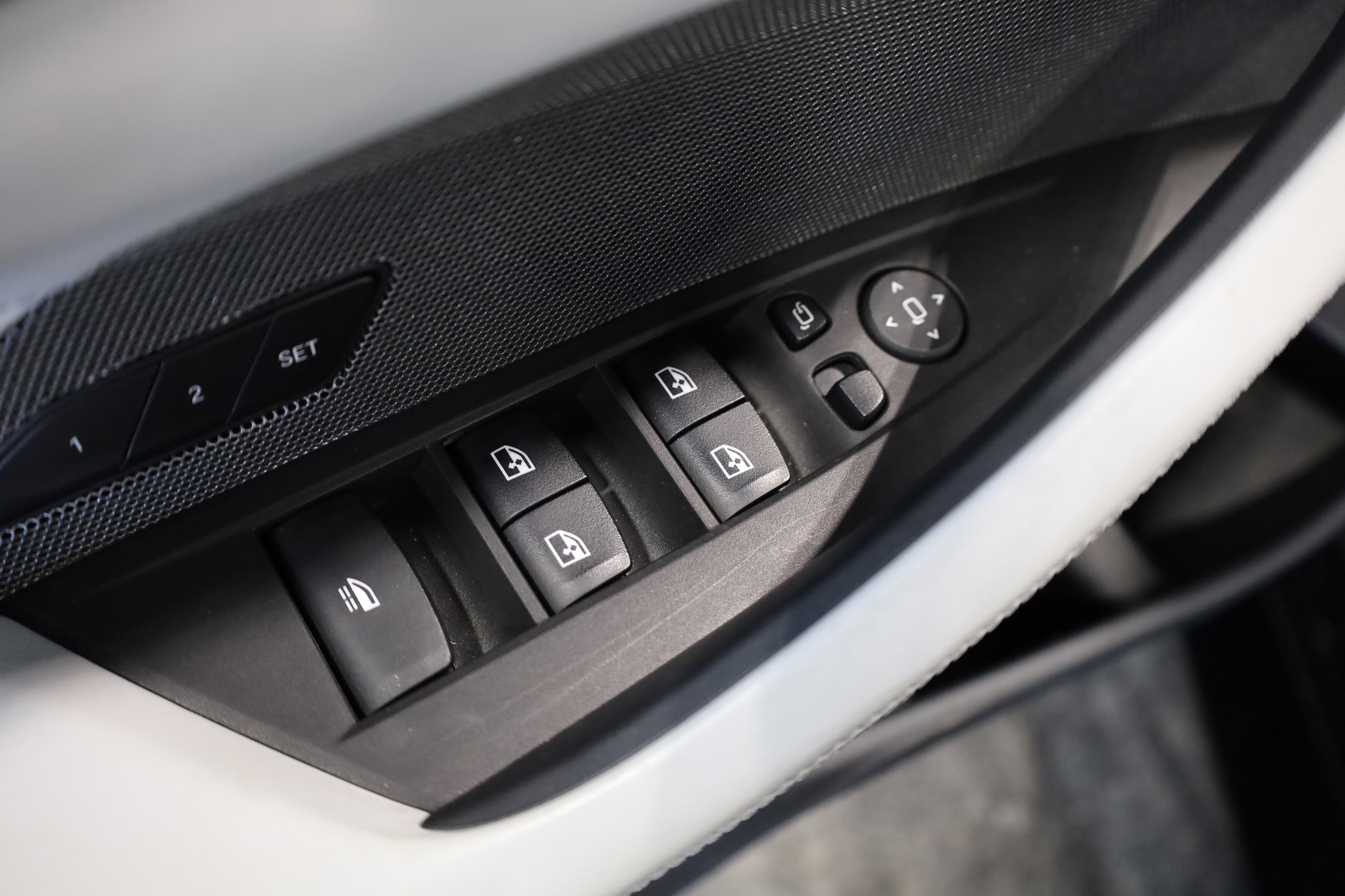 Used 2022 BMW M4 xDrive Competition image 18