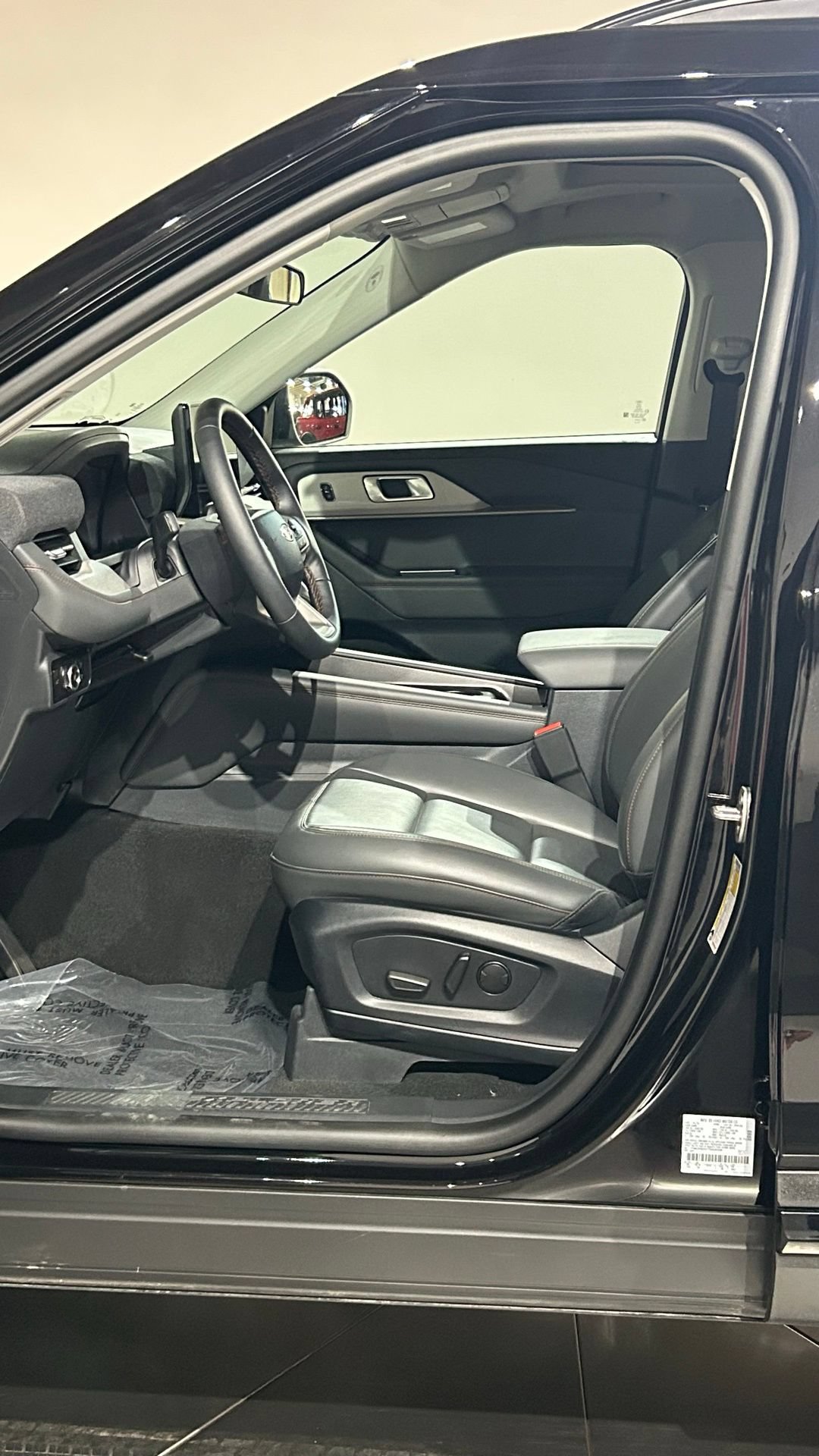 New 2026 Ford Explorer Active w/ Active Comfort Package AWD/4WD image 47